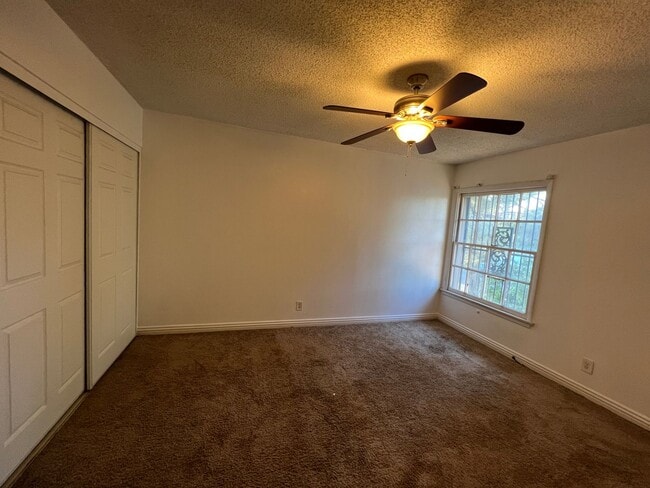Building Photo - 1467 Lorilyn Ave