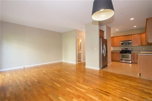 Building Photo - Town House, Condo - Highland Falls, NY