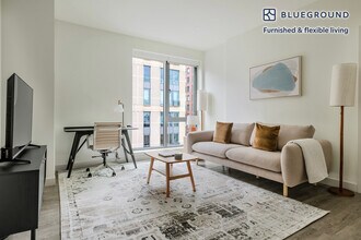 Building Photo - 1 Canal St