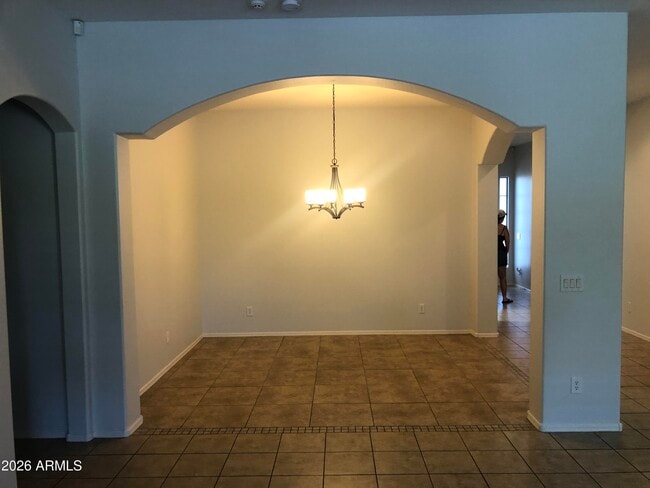 Building Photo - 2434 W Red Range Way