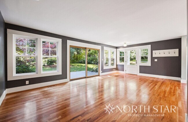 Foto del edificio - A Private Paradise Near Downtown