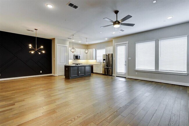 Building Photo - 1519 Biondo Way