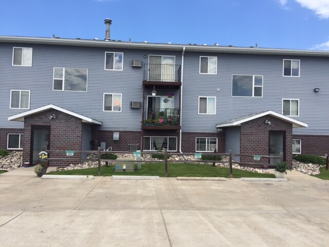 Primary Photo - 405 N 5th St