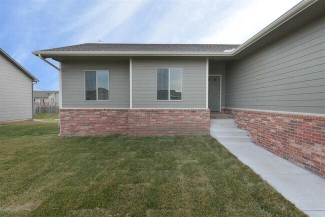 Foto del edificio - 9308 E Champions St