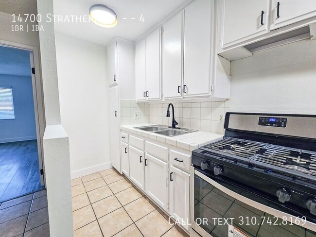 Building Photo - Spacious First Floor 1 Bedroom Apartment W...