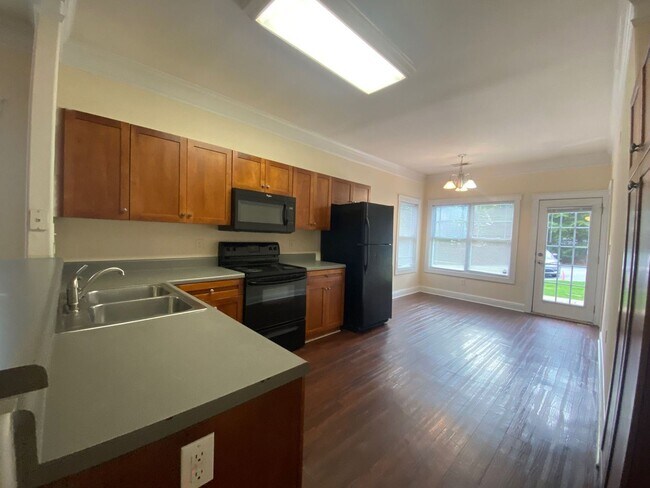 Building Photo - PRE-LEASING FOR AUGUST 2026!