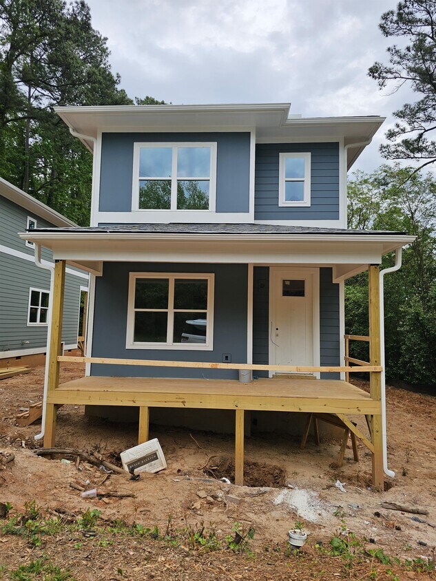 Primary Photo - 1725 Crest Rd