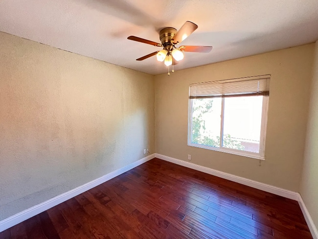 Building Photo - 6976 Claywood Way