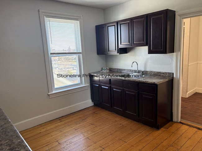 Photo - 114-116 Garden Street Apartment