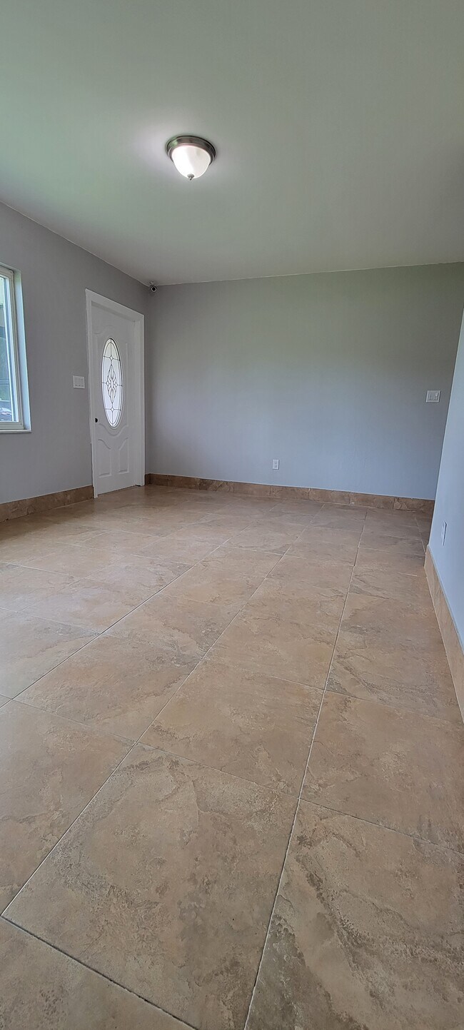 Foto del edificio - 405 E Jersey Rd