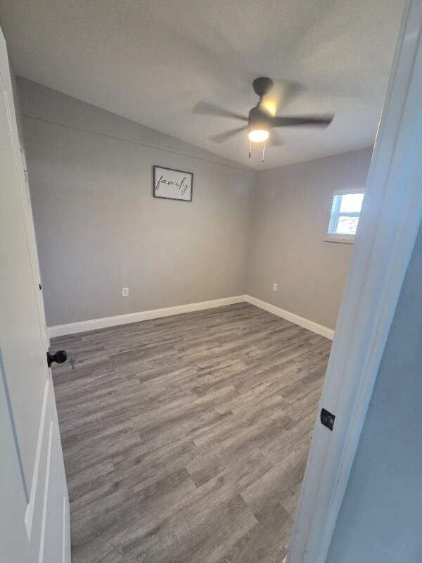 Foto del edificio - 2410 11th St