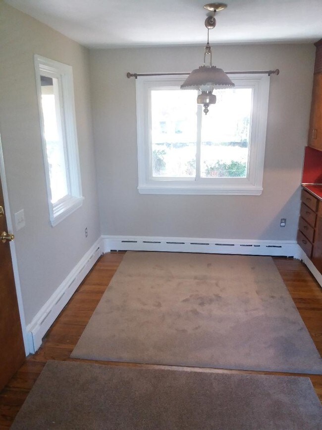 82 Litchfield Rd, Morris, CT 06763 House Rental in Morris, CT