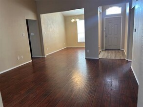 Building Photo - 3233 Ingram Rd