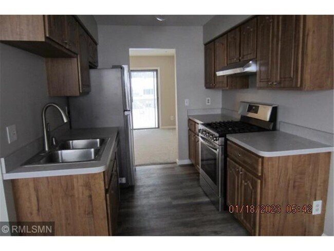 Foto del edificio - 12114 Drake St NW