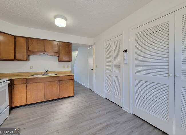 Building Photo - 4570 Hwy 53