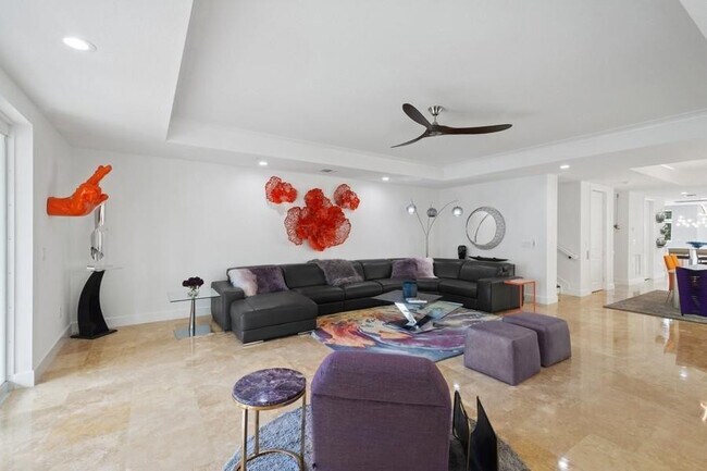 Building Photo - 63 Isle of Venice Dr