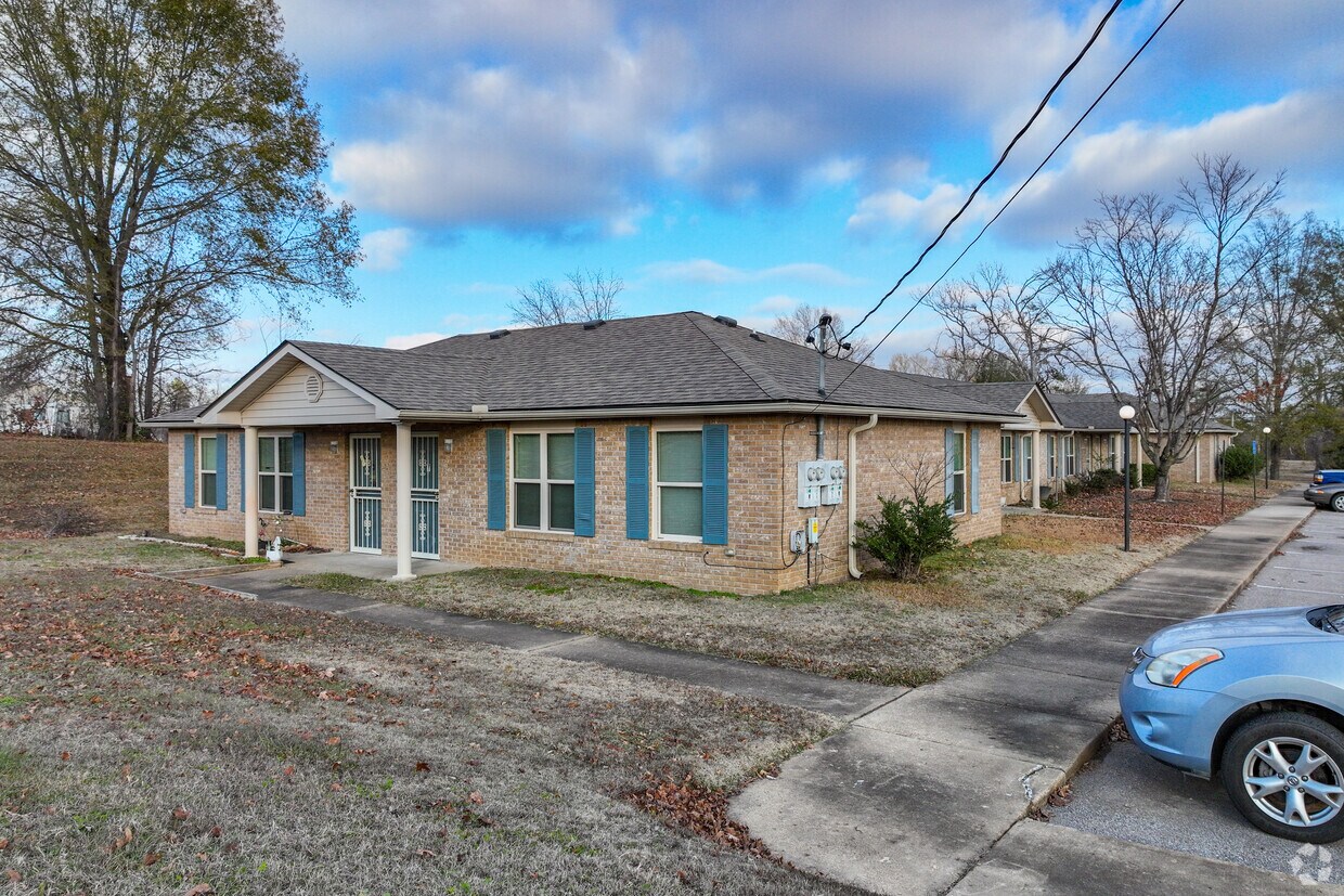 Foto del edificio - Eaglewood 8 Apartments