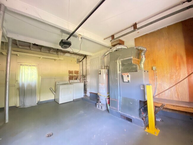 Foto del edificio - 105 E Parkwood Dr