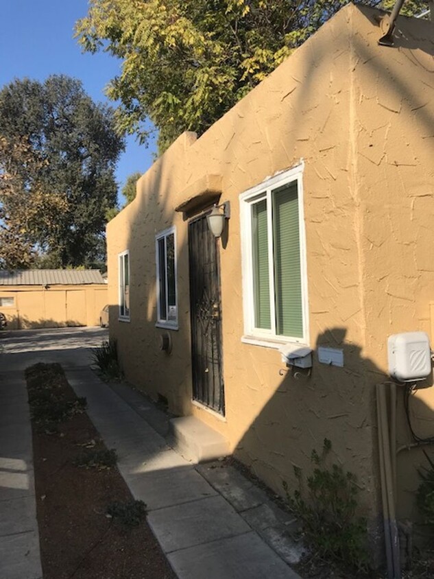 Foto principal - 118-120 4th St