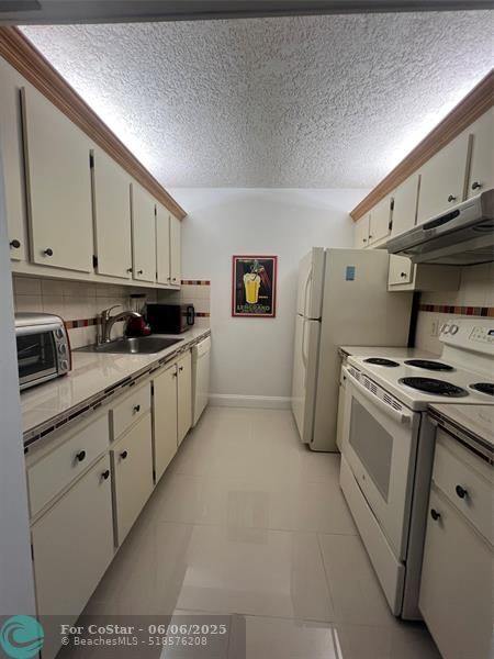 Foto del edificio - 1301 SW 134th Way