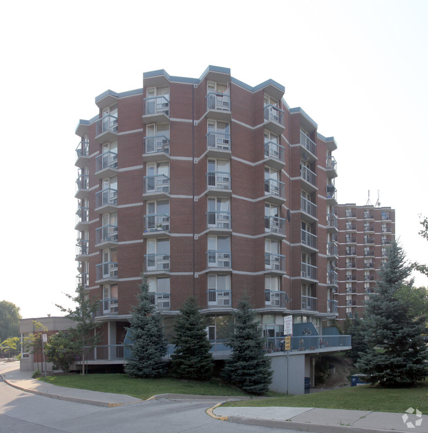 Building Photo - 111 Kendleton Dr