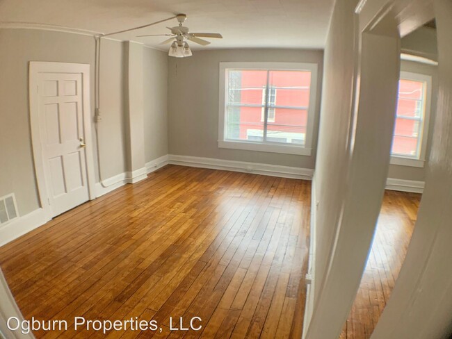 Foto del edificio - 815-843 Burke St