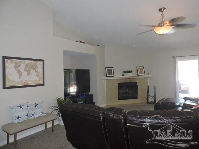 Foto del edificio - 4878 Pineview Ridge Rd