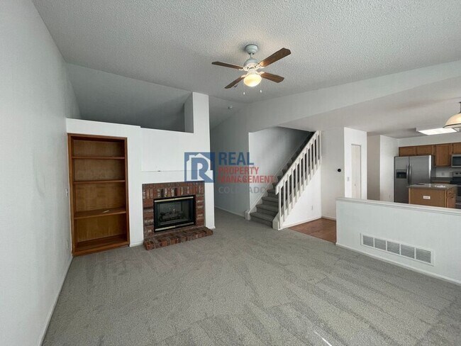 Foto del edificio - 5812 Granby Hill Dr