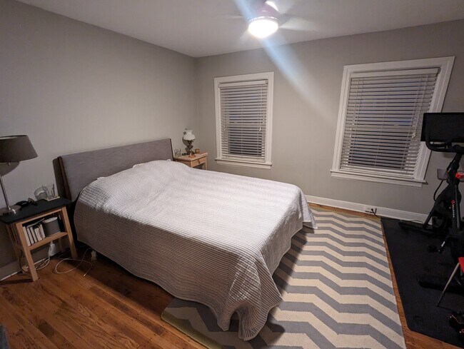 3rd floor master bedroom - 2202 Coral St