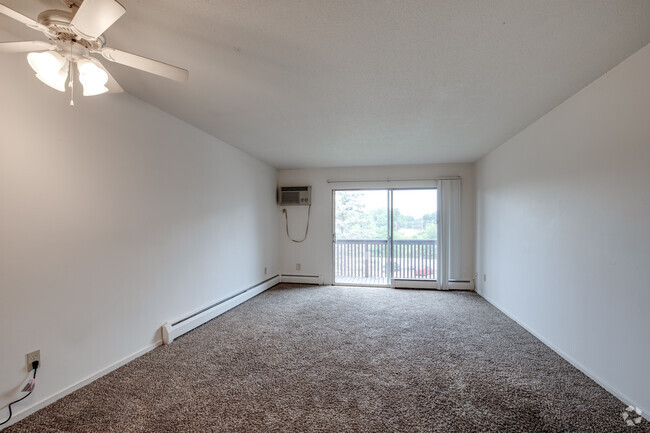 Studio - 400SF - Holiday Acres Apartments