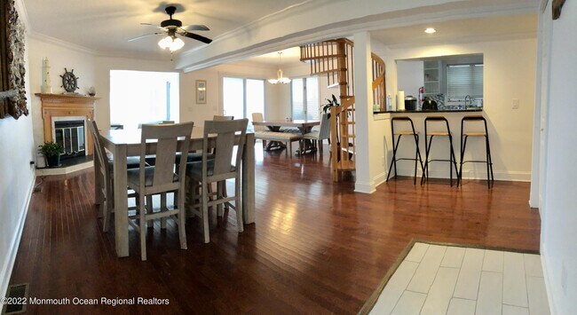 Building Photo - 210 Cartagena Dr