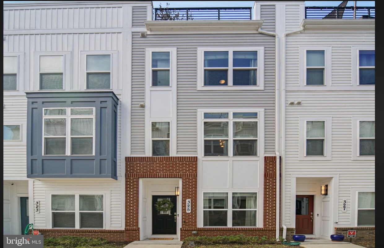 Primary Photo - 325 Michelson Ln