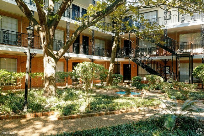 Foto del edificio - 807 Rochow St