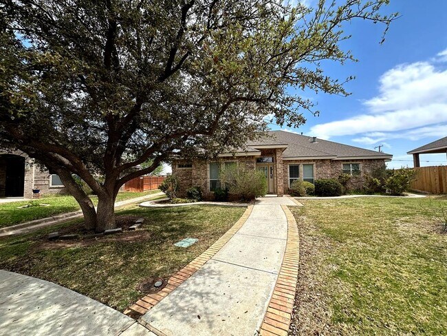 Foto del edificio - 401 Springwood Ct