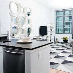 Primary Photo - 4610 Center Blvd