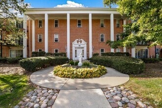 Building Photo - 5101 Carriage Way Dr