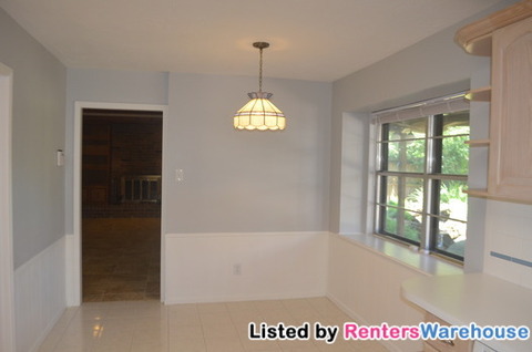 Building Photo - 15014 Torry Pines Rd