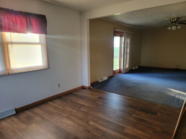Foto del edificio - 4453 E Cedar Rd