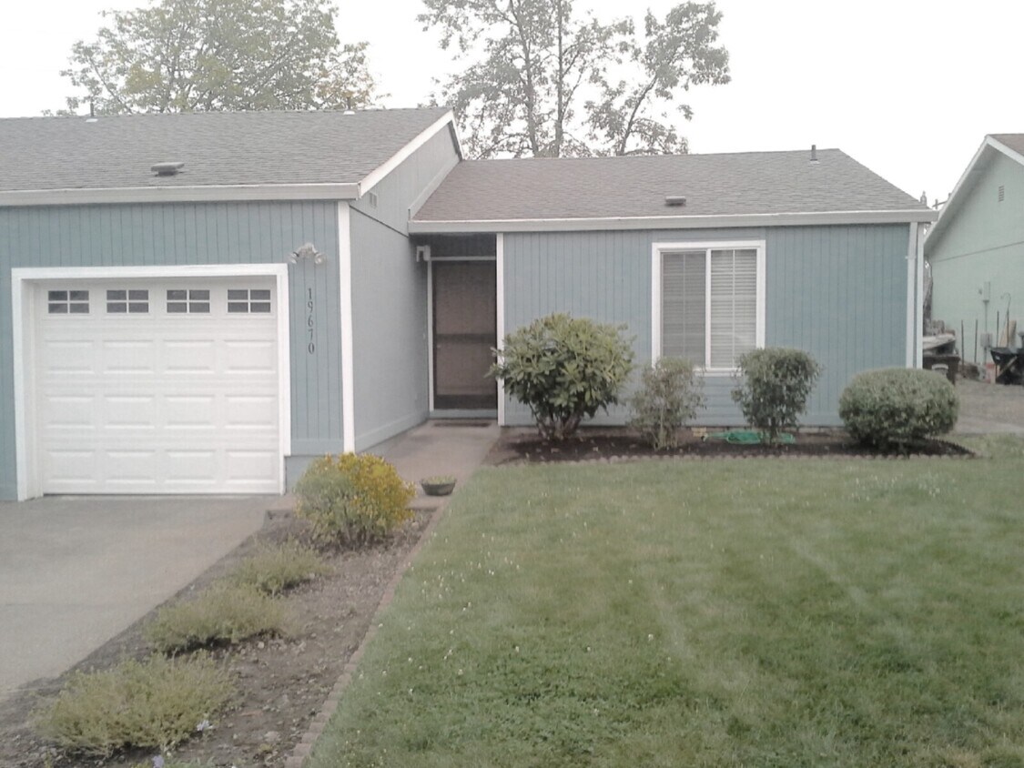 Primary Photo - 19670 NW Pondosa Ct