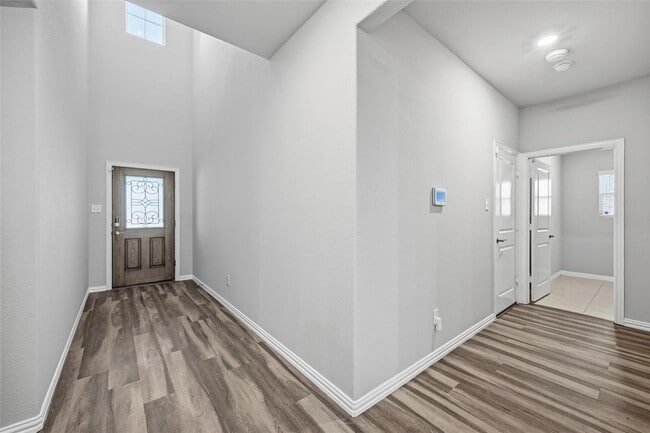 Foto del edificio - 206 Fieldstone Dr