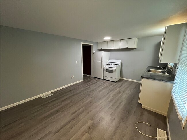 Foto del edificio - 6831 Furnace Rd