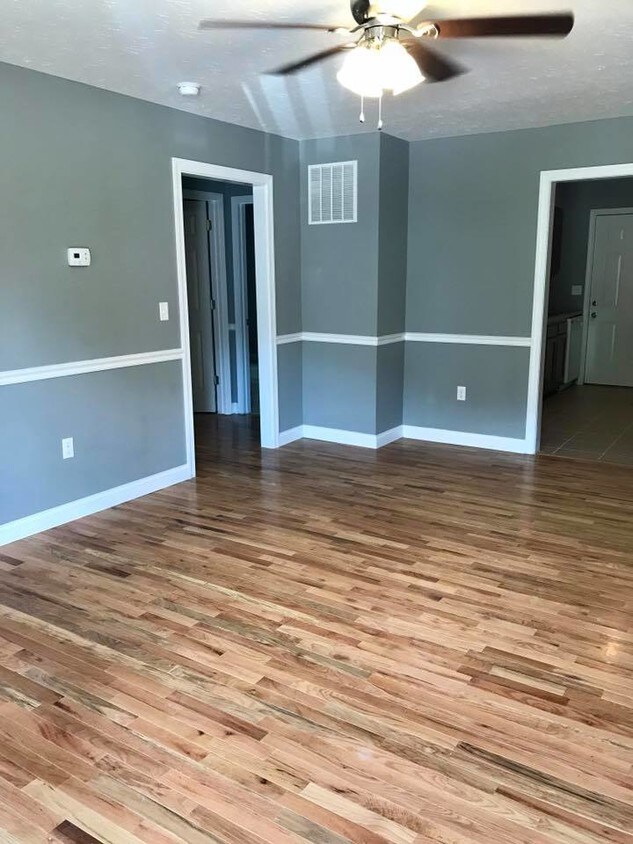 Foto principal - 37 Dark Hollow Rd