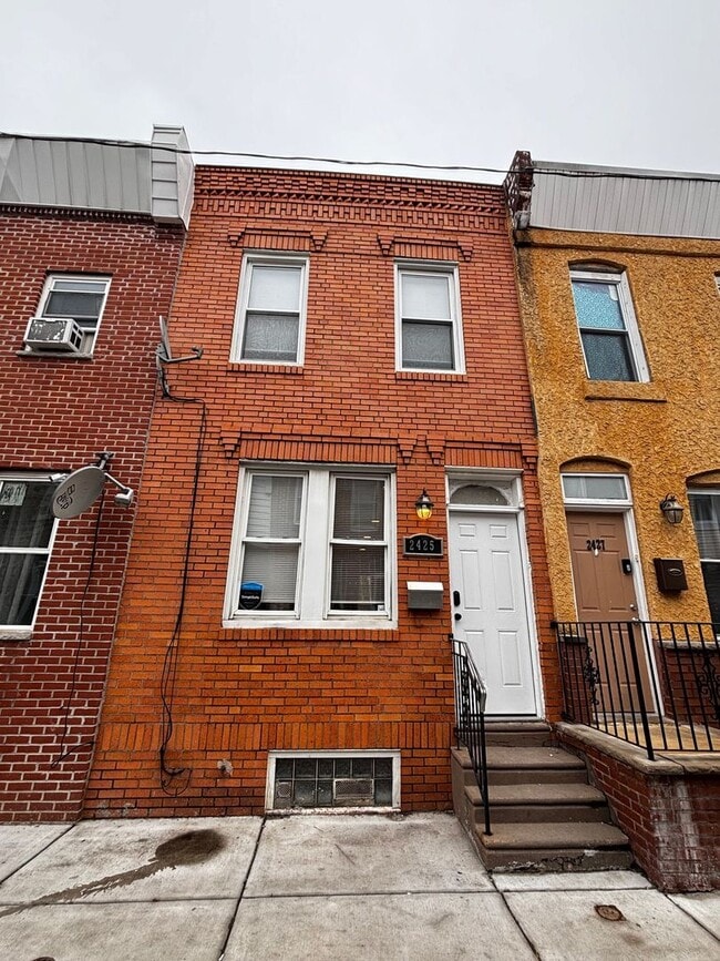 Charming 3 Bedroom Rehab - Charming 3 Bedroom Rehab House