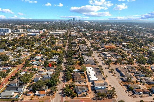 Building Photo - 3801 1st Ave N