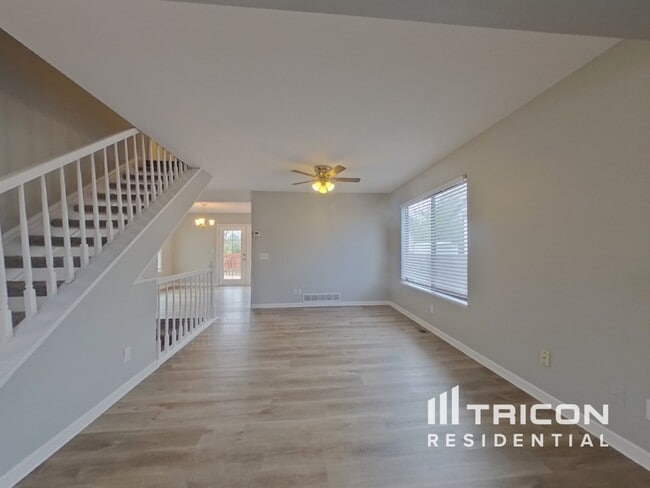 Building Photo - 3812 S Ceylon Way