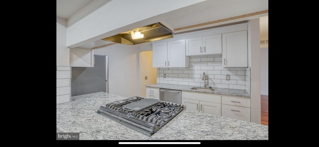 Cocina - 405 Waters Edge Dr