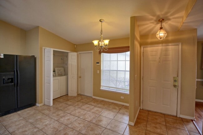 Photo - 2120 Falkner Rd House