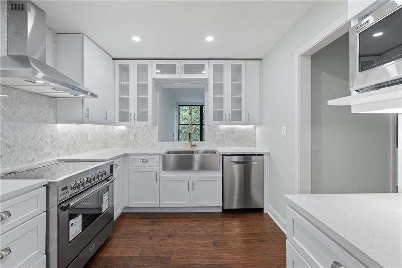Foto principal - 69 Chaumont Square NW