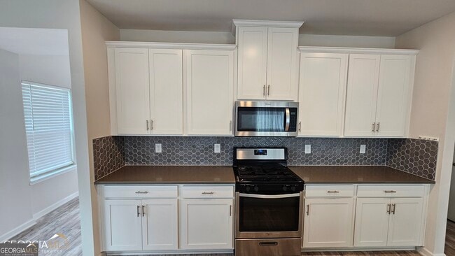 Building Photo - 777 Ironhorse Ln SW