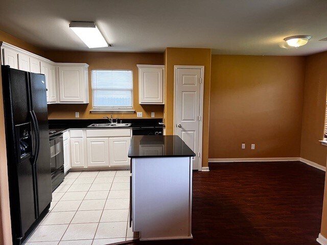 Building Photo - 4707 San Antonio River Dr